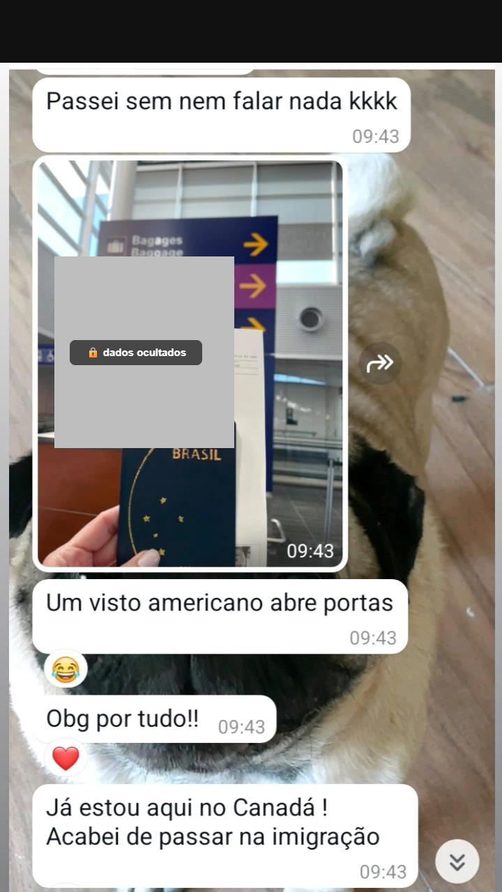 Cliente no aeroporto com visto canadense aprovado